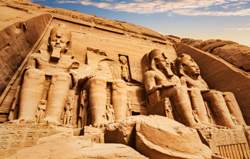 Abu Simbel da Assuan in autobus Escursione giornaliera